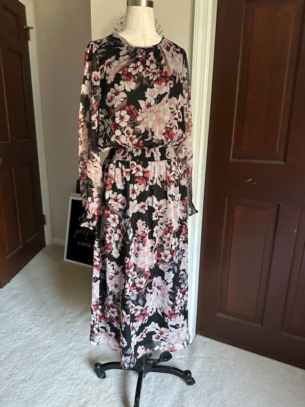 VINCE CAMUTO Black Floral Timeless Blooms Cinch Waist Midi Dress sz S Women's